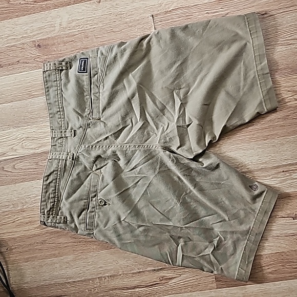 Volcom shorts - Picture 2 of 8